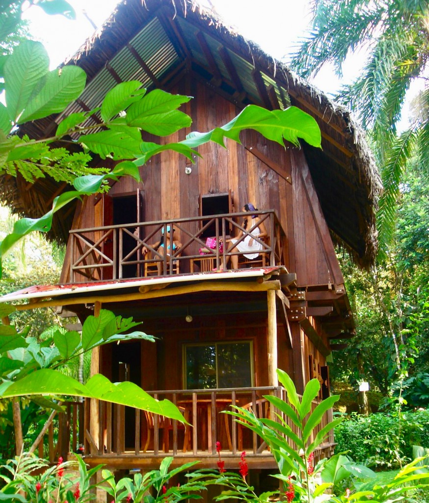 Red_Frog_Bungalows
